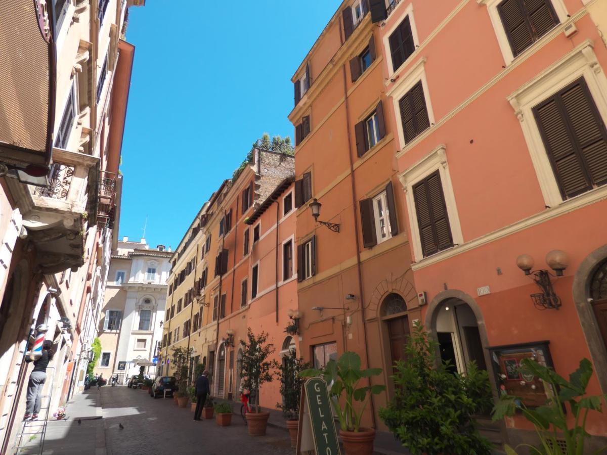 Couette-café Vite 99 Spanish Steps Rome
